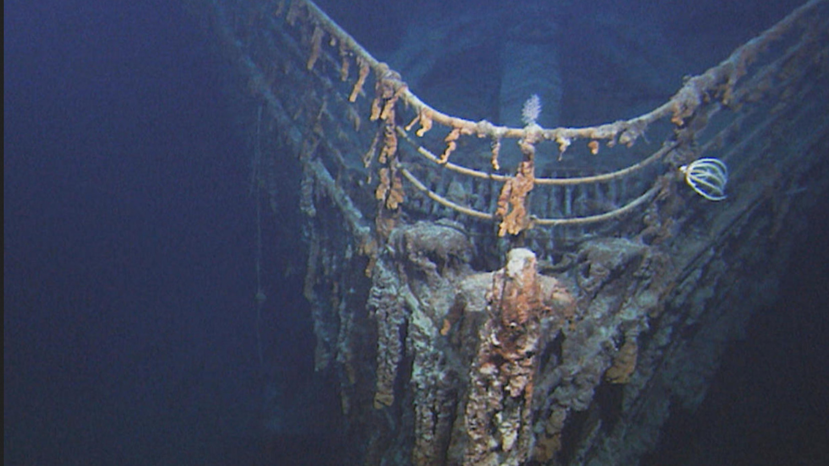 How does the Titanic look like now, to which the missing bathyscaphe descended