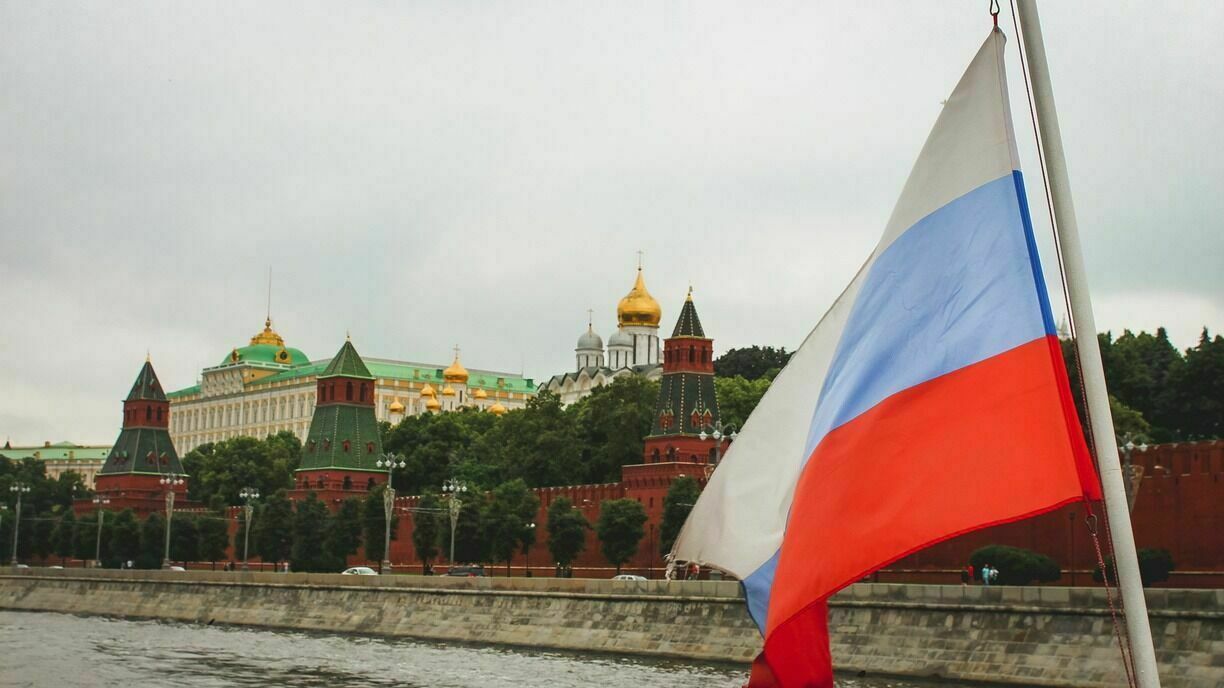 All-Russia Public Opinion Research Center: 91% of Russians consider themselves patriots