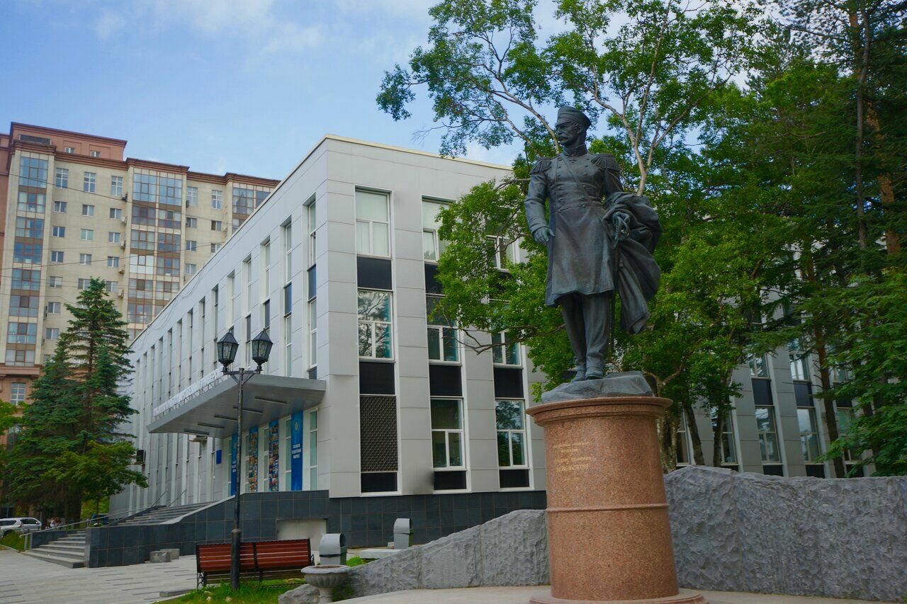 Sakhalin State University students became hostages of the conflict between two federal structures