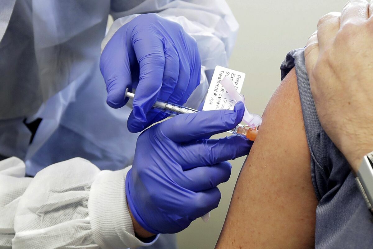 The first volunteers will test the Russian vaccine against coronavirus "in the coming days"