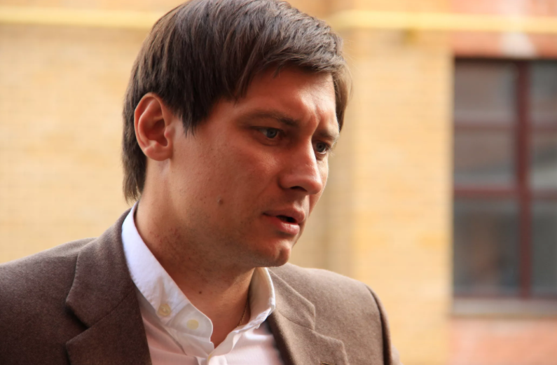 Dacha of opposition politician Dmitry Gudkov is being searched