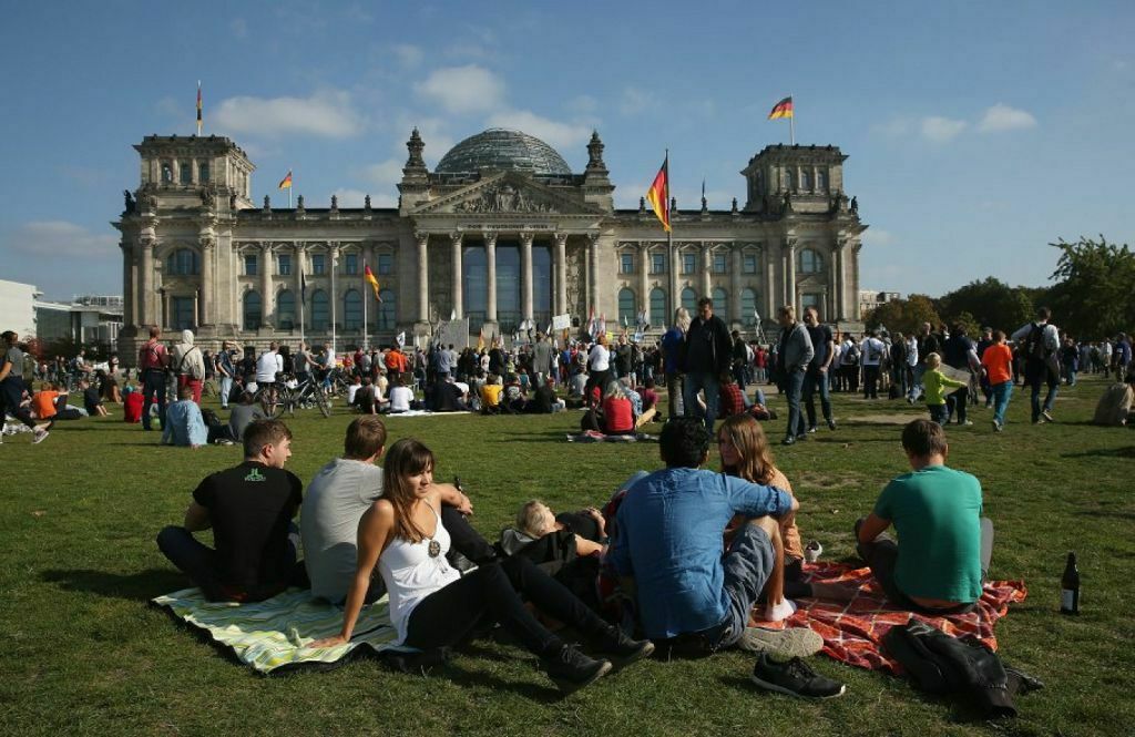Just some kind of the paradise! In Germany, you can study and work without knowing German