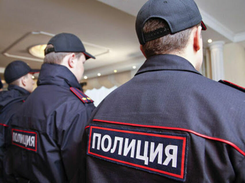 Grimaces of pseudo-quarantine: Muscovite was arrested for coming to the police
