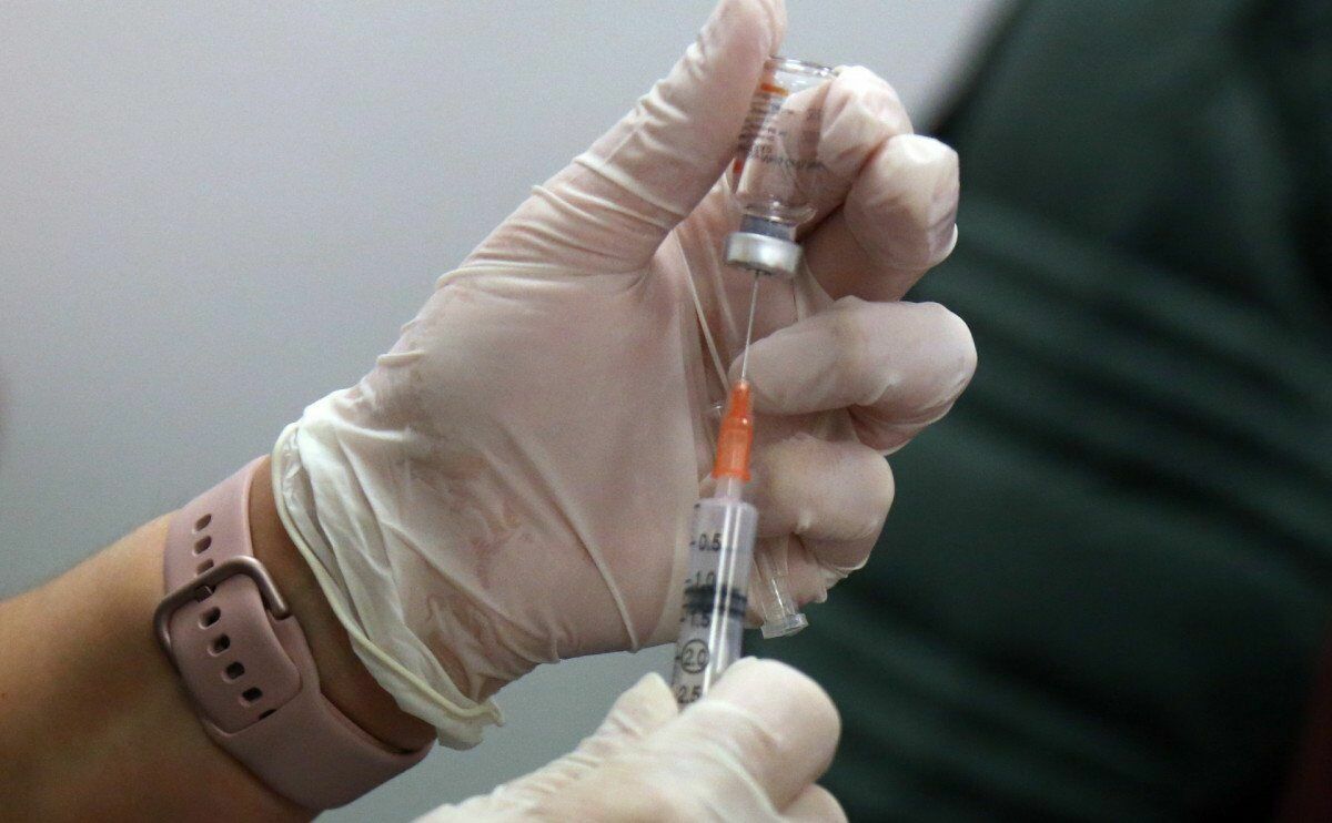 Question of the day: why only three countries do not accept foreign vaccines and Russia is among them?