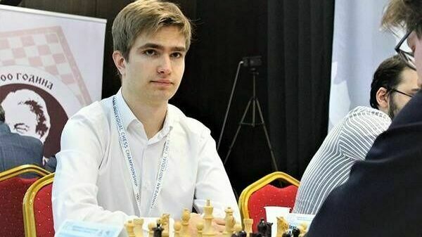 Hero of the day: Russian chess player Alexey Sarana won the final European Championship for Russia