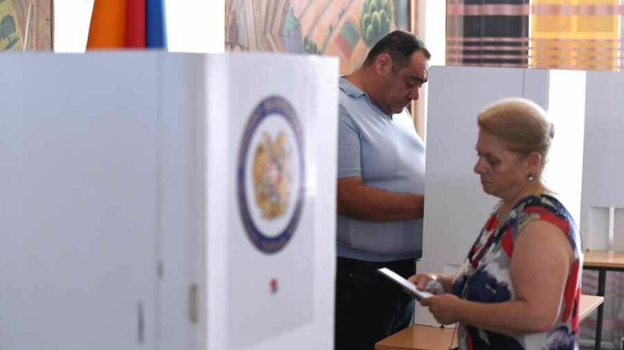 CEC of Armenia refused to recognize the results of parliamentary elections as invalid