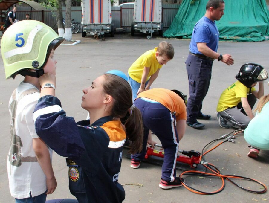 Working with children in Moscow