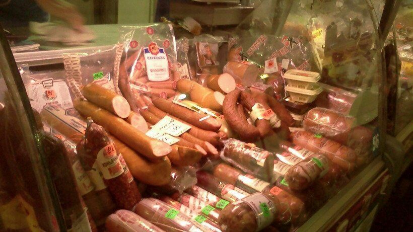Kommersant: producers ask to raise the price of lunch meat