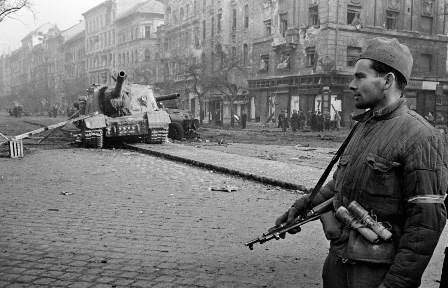 1956 г. Советские войска вошли в Будапешт