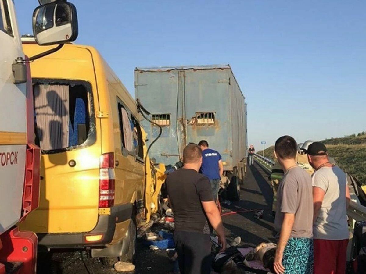 Ministry of Internal Affairs: fatal traffic accident in Crimea happened due to the fault of the minibus driver