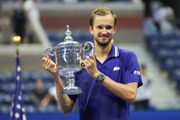 Daniil Medvedev triumphantly defeated Djokovic at the US Open