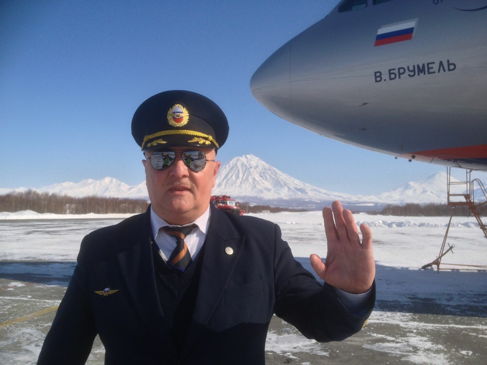 Pilot Alexander Garnayev: "If the foreign owners of the aircrafts light the Stop, it's a disaster"
