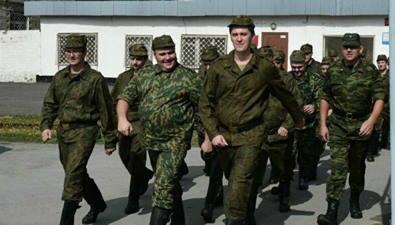 Vladimir Putin called  reservists for military training