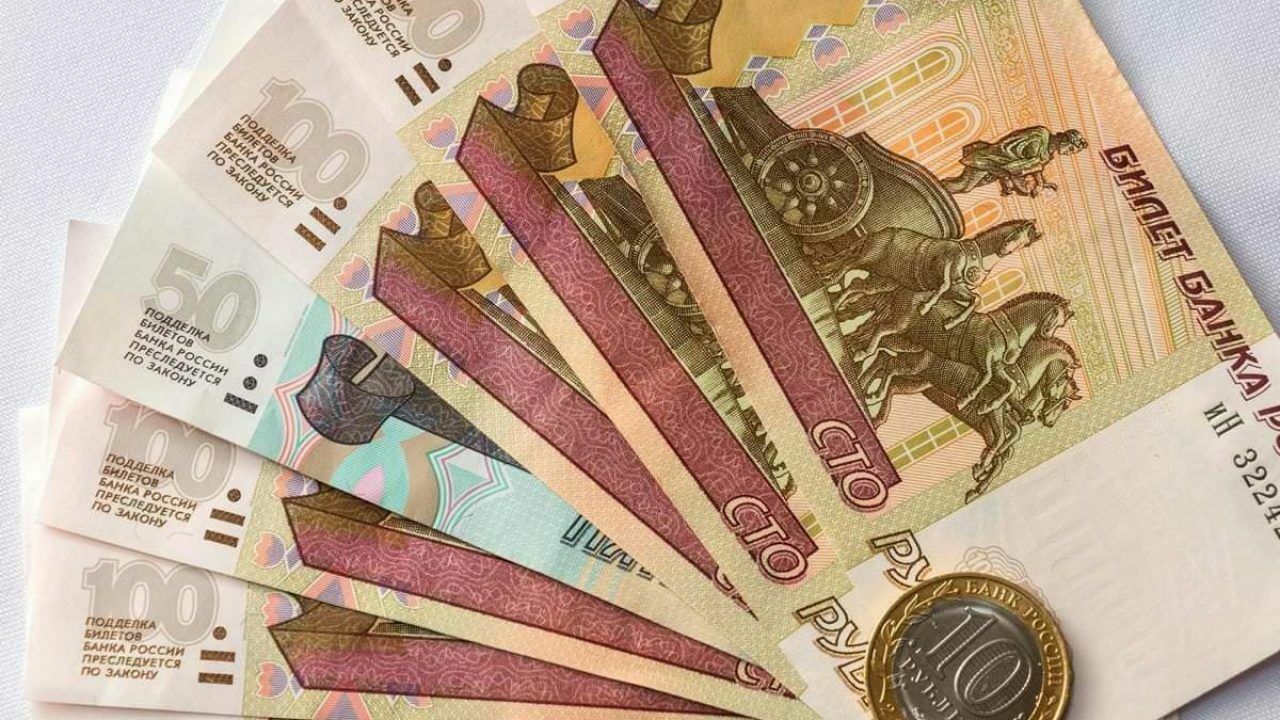Central Bank announced a new 100-ruble note