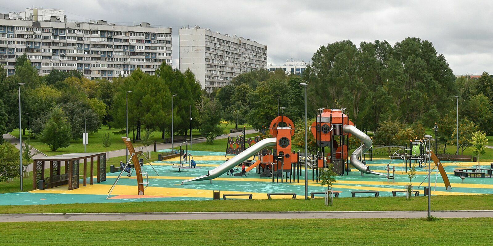 Sobyanin named Sadovniki Park after former Moscow Mayor Yuri Luzhkov