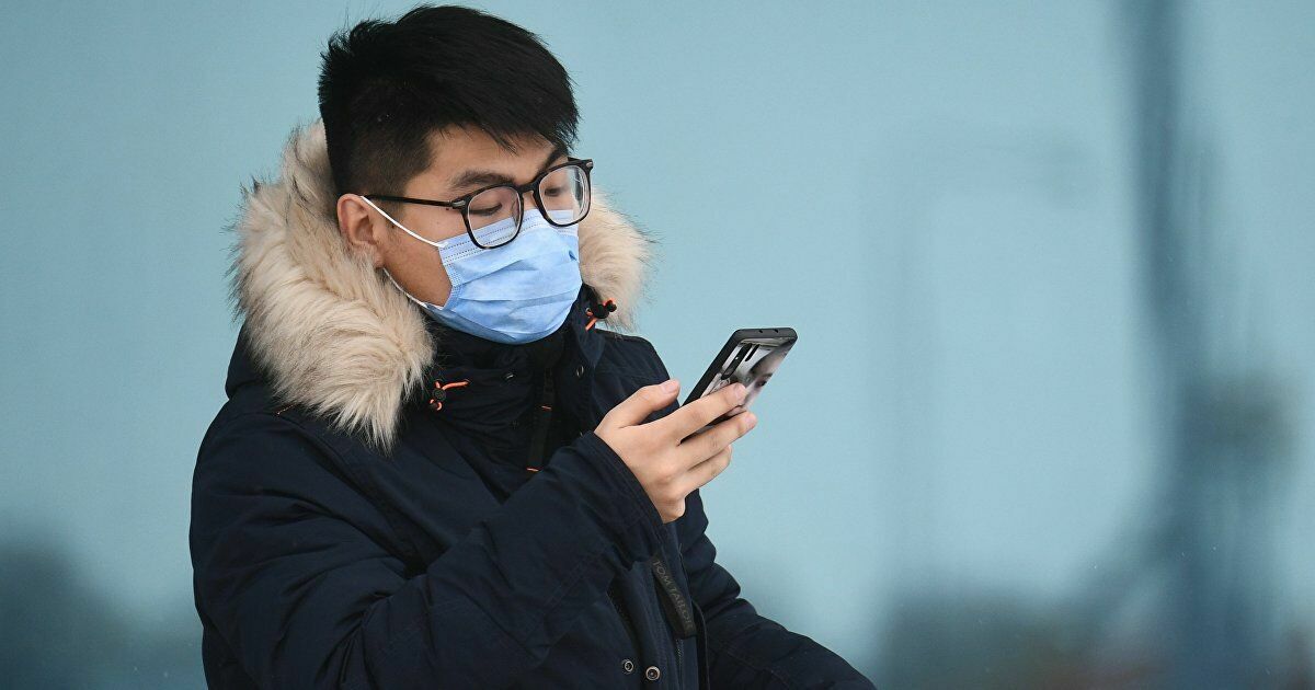 Experts: coronavirus can live on the surface of a smartphone for up to 28 days