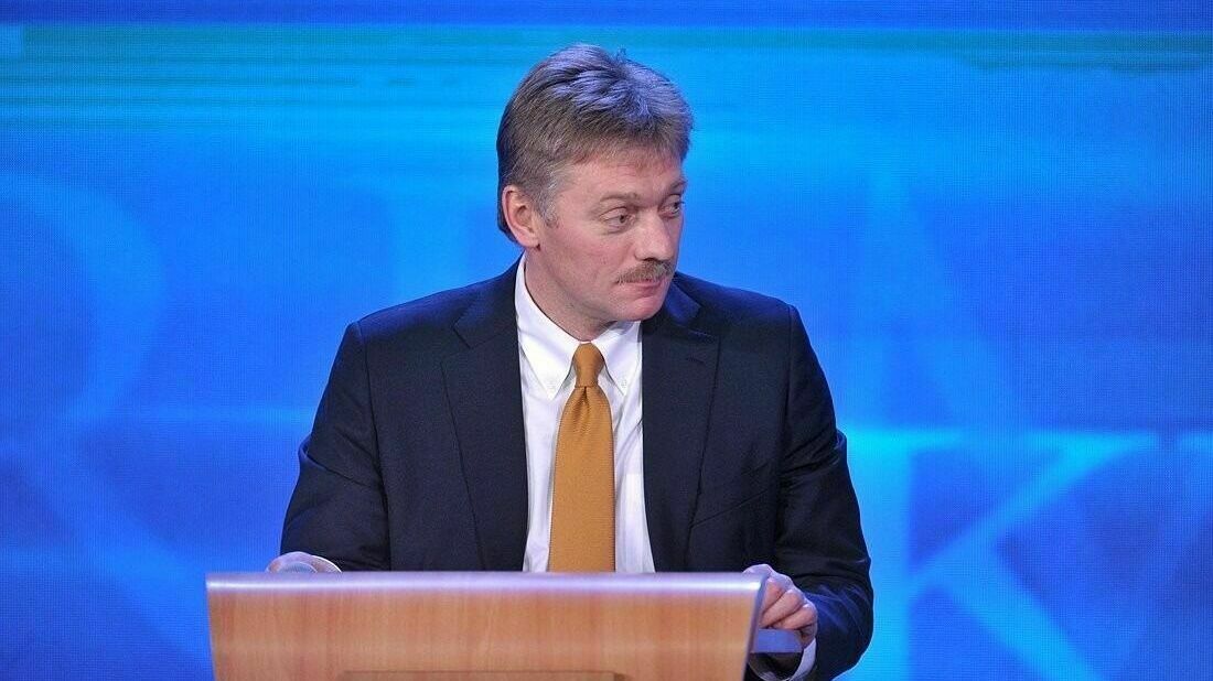 Dmitry Peskov condemned the flags of Ukraine in the Peoples' Friendship University of Russia