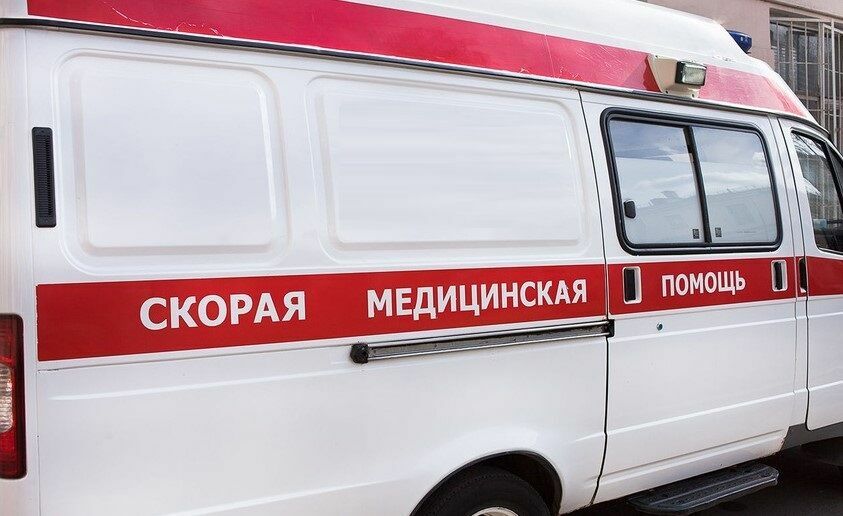 Four people hospitalized in Moscow due to falling trees