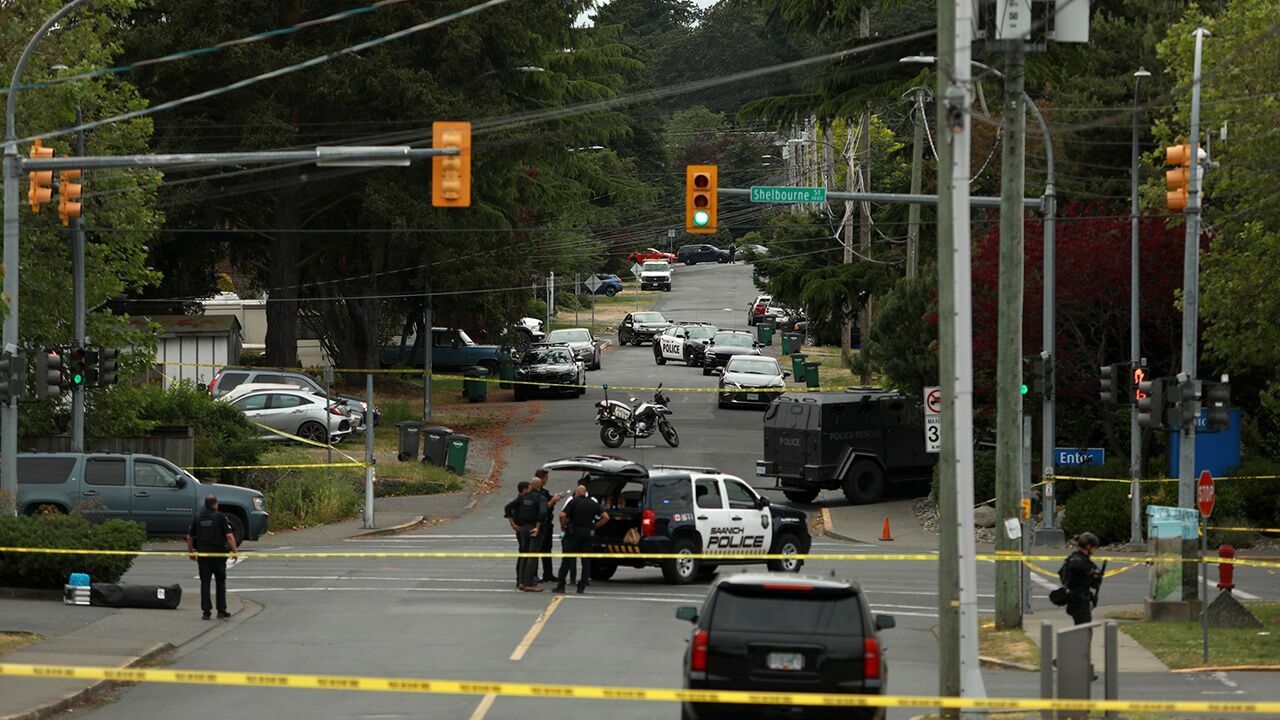 In Canada, six policemen were injured in a shootout at a bank