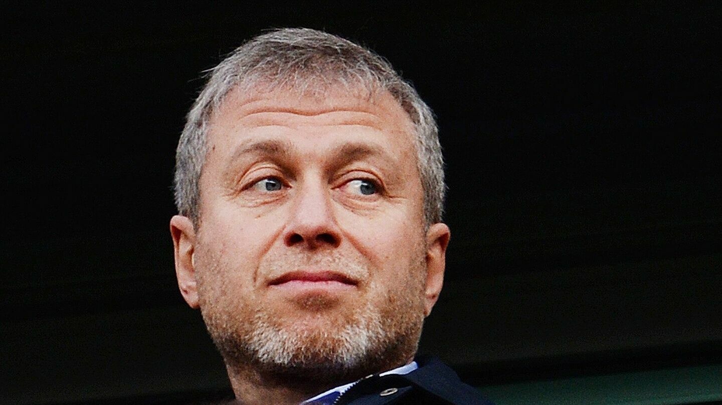 The reason why does Abramovich need a Portuguese passport