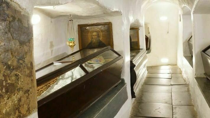In Ukraine, access to the caves of the Kiev-Pechersk Lavra was restored after verification