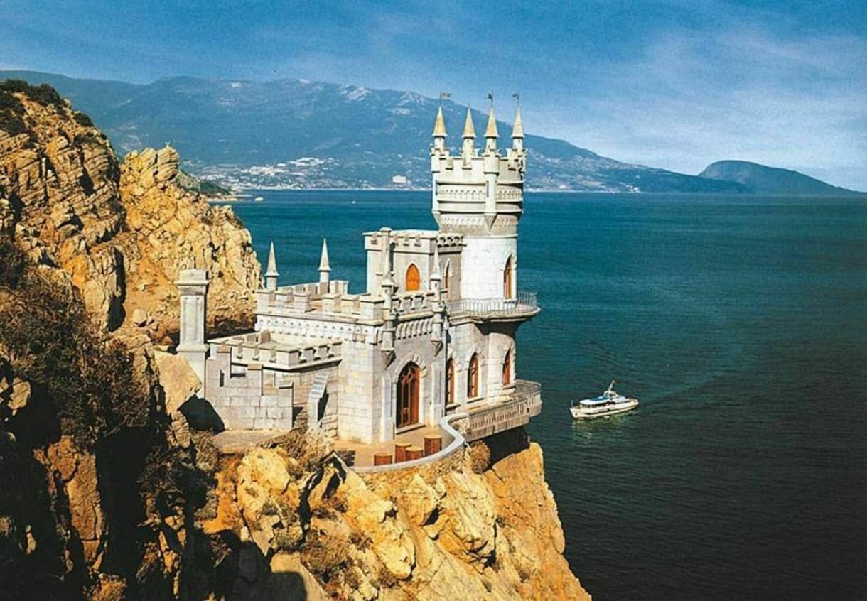 Crimea - 2022: all the features of the tourist season