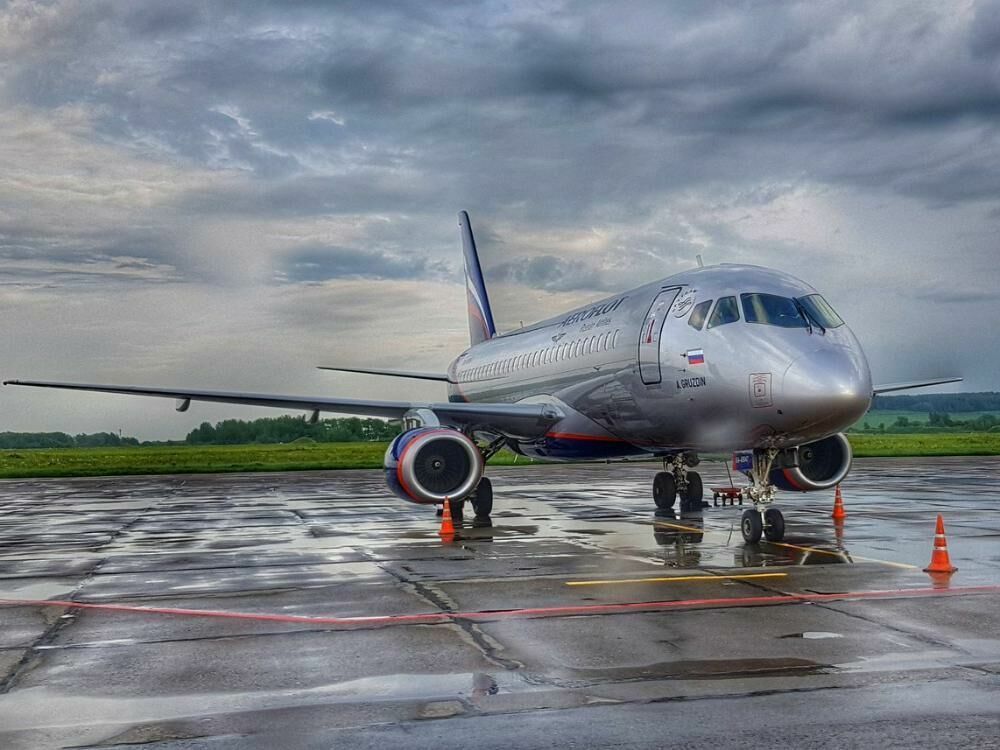 Passenger Superjet made an emergency landing at Sheremetyevo Airport
