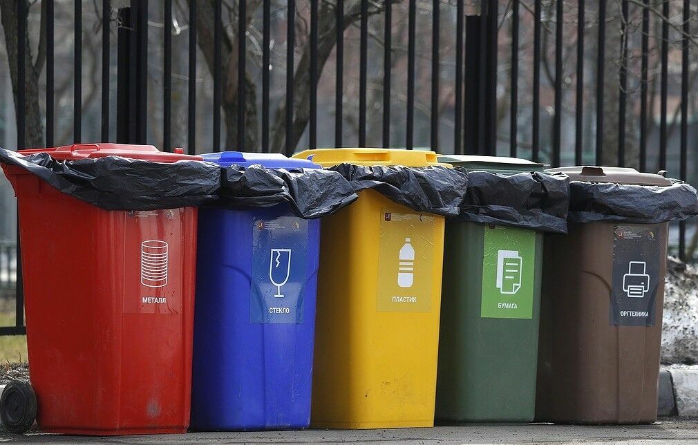 32% of citizens collect sort garbage