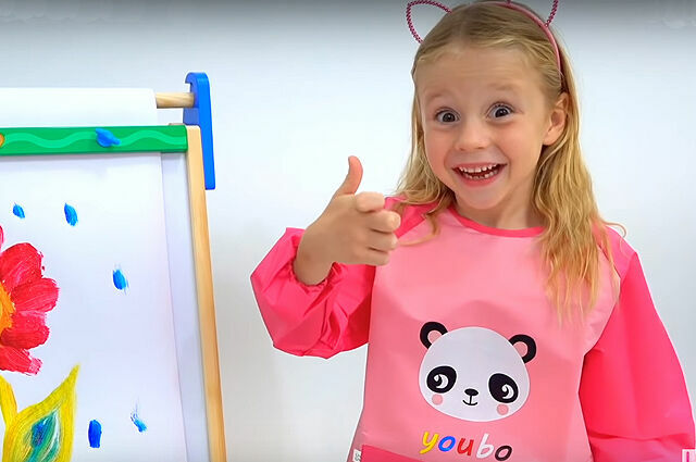 A six-year-old girl from Russia entered the top ten richest bloggers on YouTube