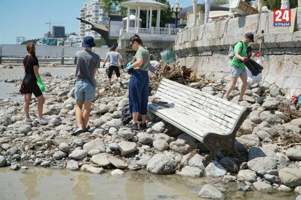 The beaches of Yalta will re-open from July 2