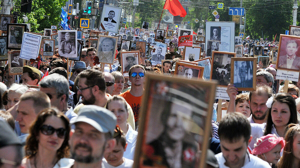 Photographs of soldiers who died in Ukraine will be carried during the "Immortal Regiment" march