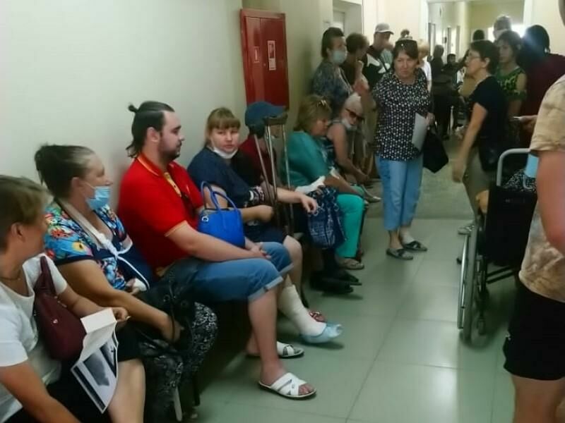 30 thousand for the medical assistance after a tick bite, or why there are almost no free first-aid stations left in Moscow