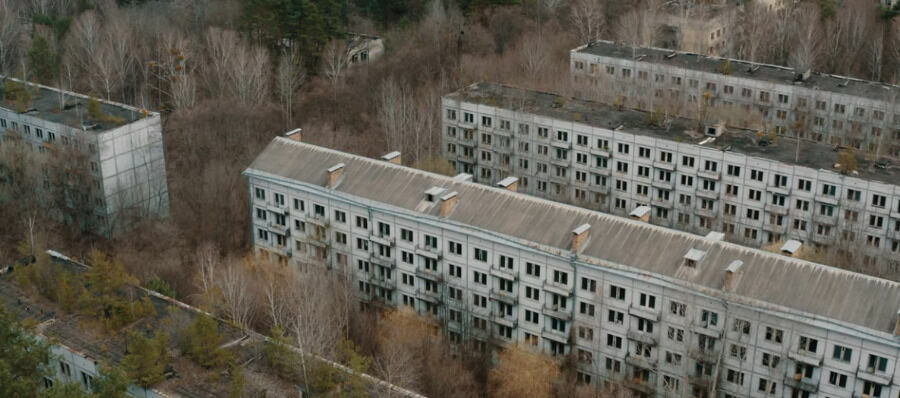 In the immediate vicinity of the "Duga" there is a small military town Chernobyl-2.