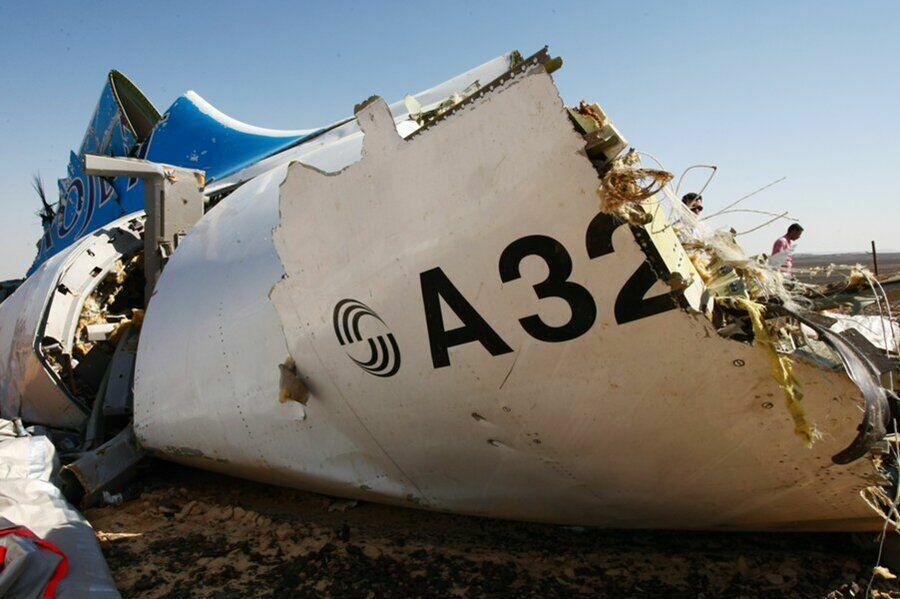 Victims of someone else's war? Another version of the plane crash in the Sinai Desert