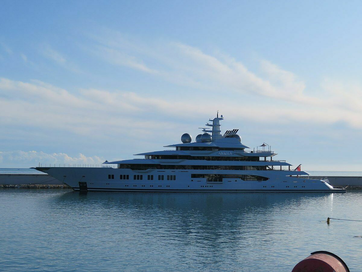 The arrested yacht of the Russian oligarch Kerimov will be driven from Fiji to the USA