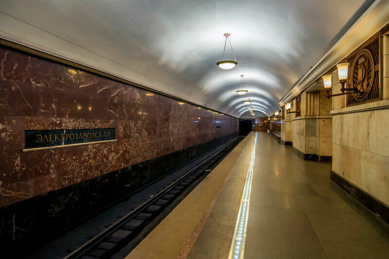 Police officers helped a Muscovite to give birth in the subway