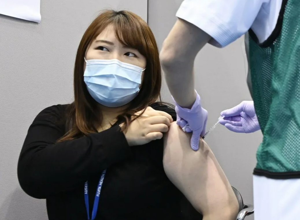 Japanese Scientists Develop Lifetime Vaccine Against COVID-19