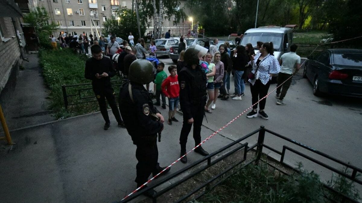 The girl wounded during the shooting in Yekaterinburg was transferred to intensive care