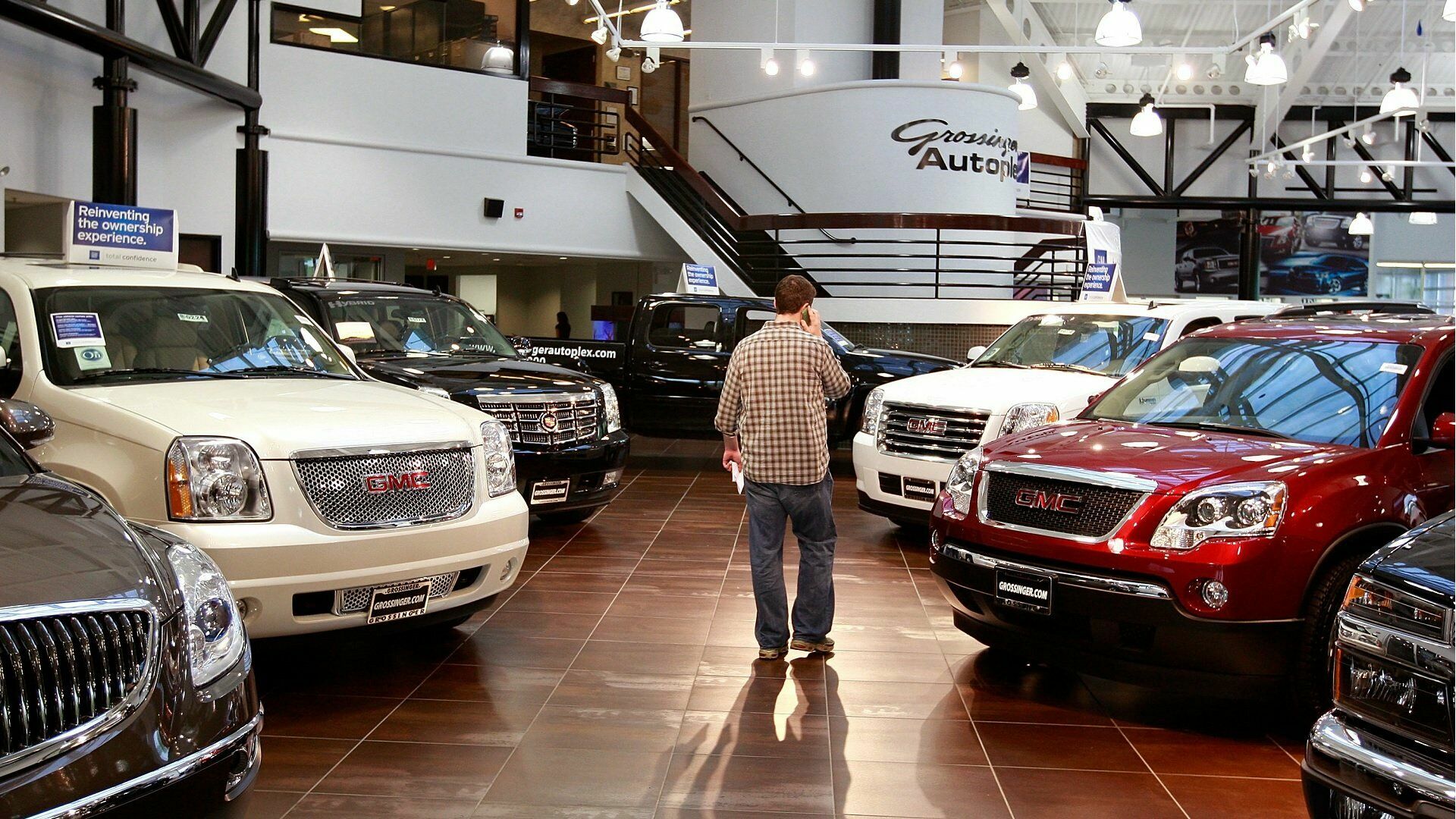 Why buying a new car is 6 times easier for the average American than for a Russian