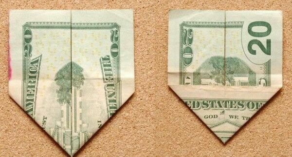 The dollar predicted the 9/11 attacks: to understand this it was only necessary to fold the bills correctly