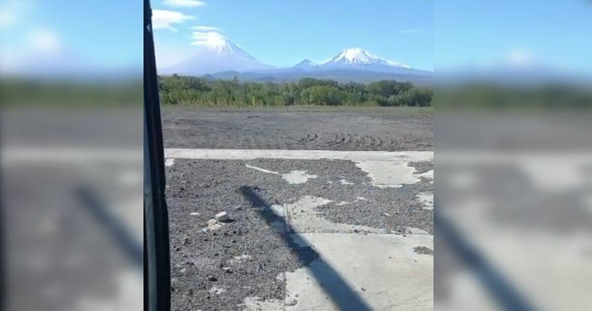 Rescuers flew to the area of the volcano where the tourists died in Kamchatka