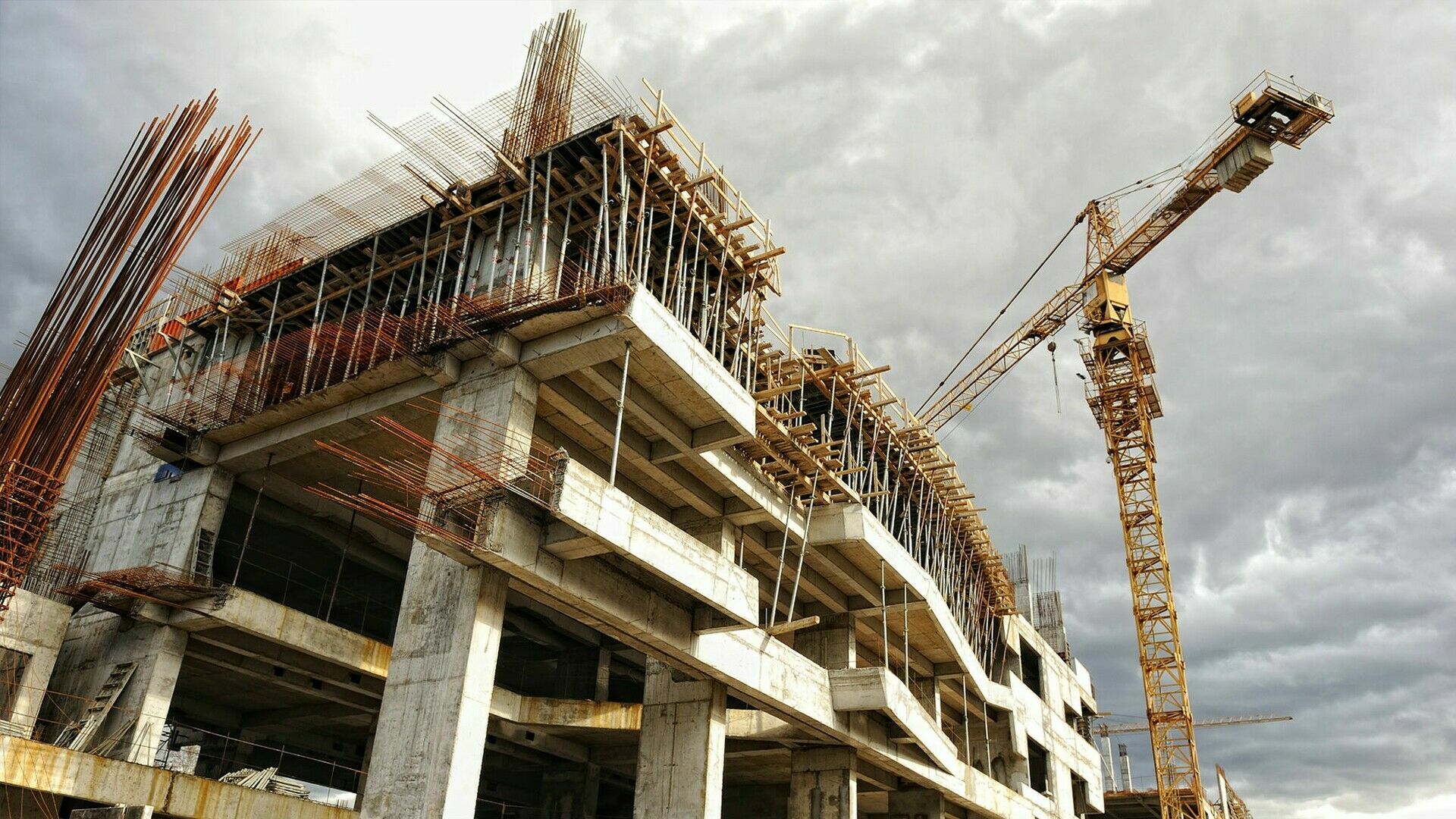 Problems in construction projects: why contractors refuse contracts