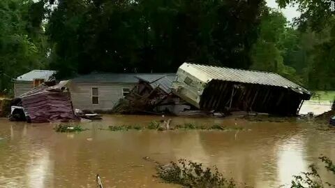 More than 20 people killed in flooding in the eastern United States