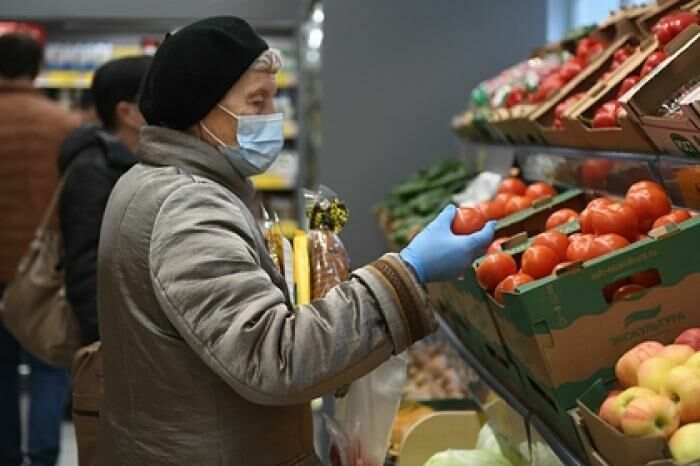 Russia has banned the import of apples and tomatoes from Azerbaijan