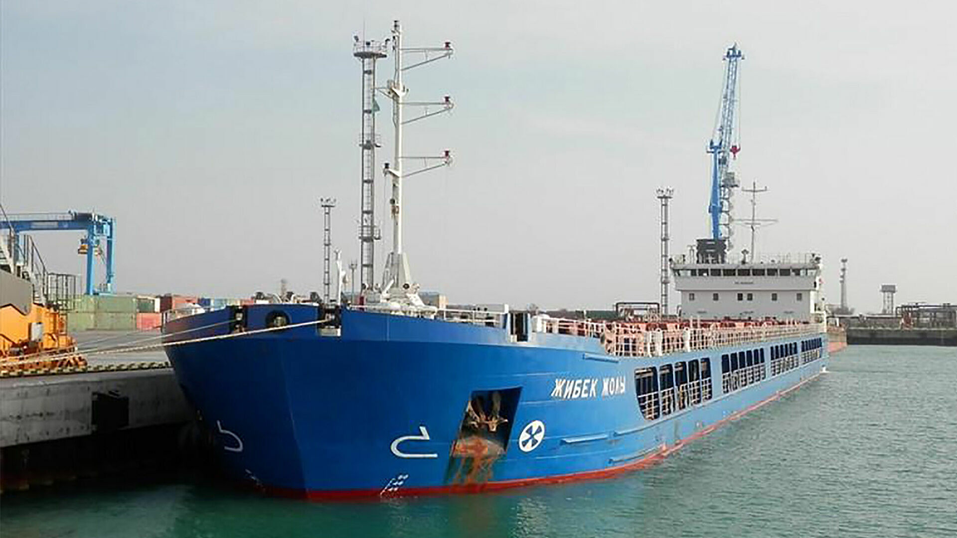 Kazakhstan threatens to terminate the contract with the Russian lessee of the ship "Zhibek Zholy"