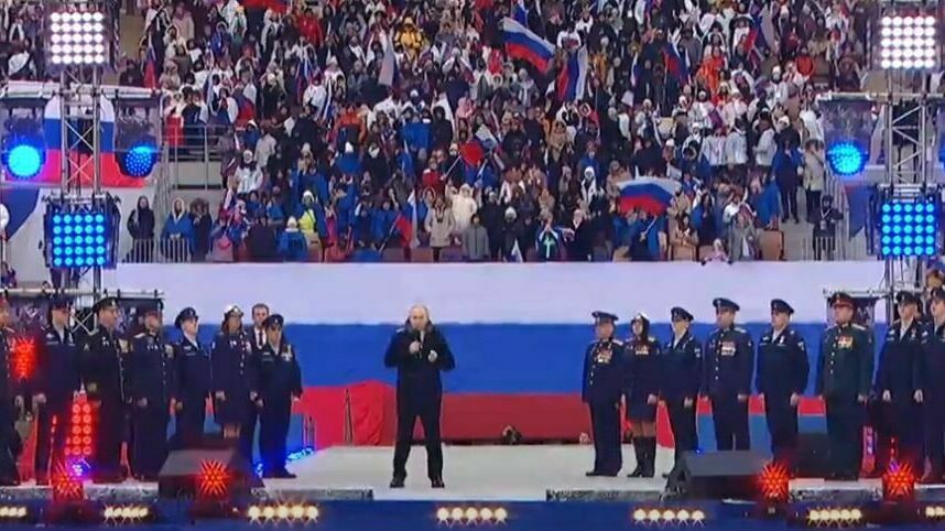 Putin delivered a speech at a rally on the eve of February 23
