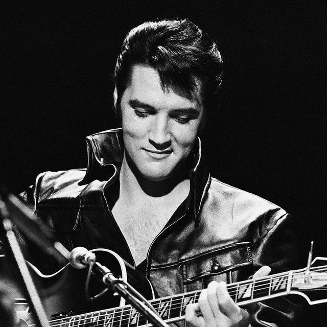 What was the reason of Elvis Presley's death: a new and convincing version of the early passing of the singer