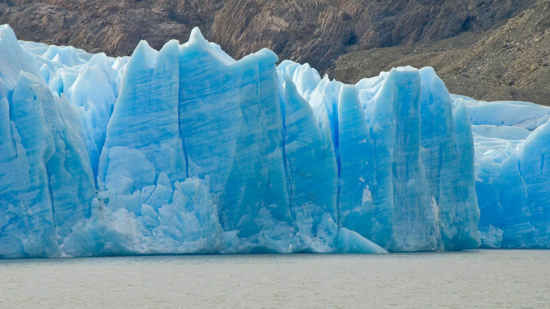 Melting of the world's glaciers will cause huge troubles for people, scientists say