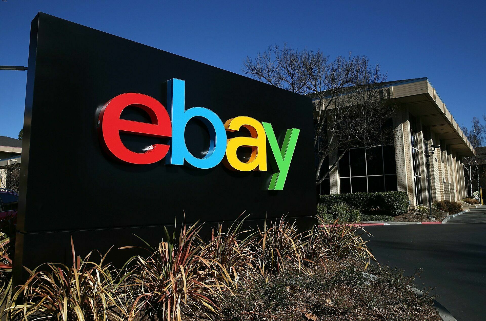 eBay has suspended delivery of goods to Russia and Ukraine