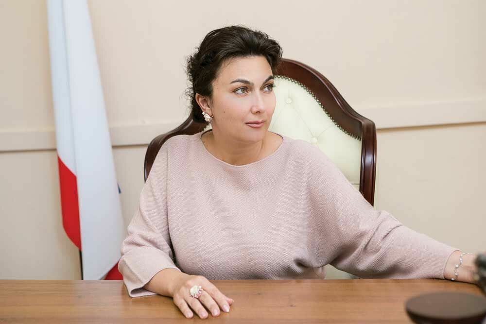 The Minister of Culture of Crimea was not fired for using obscenities during an online meeting